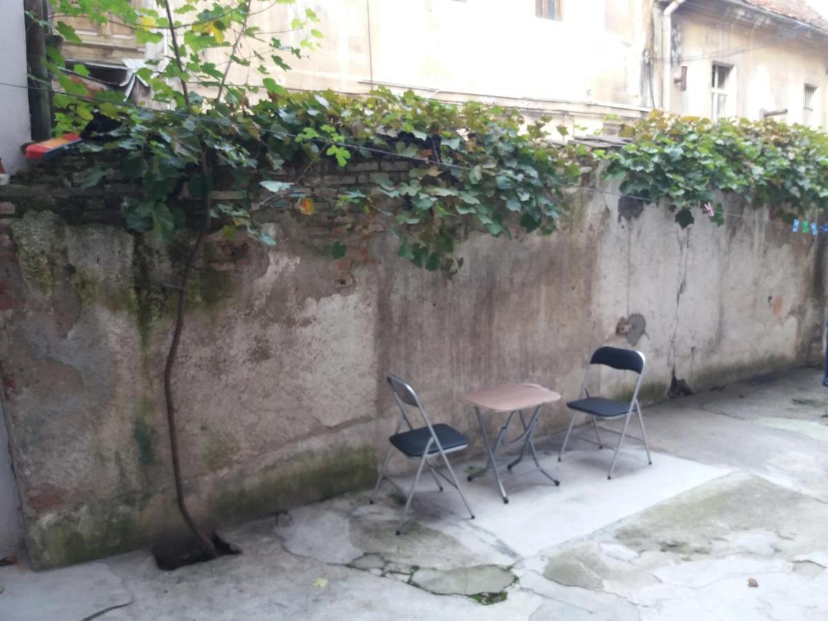 Vintage Apartament ,, Nicolux,, Centrul Vechi- Brasov Exterior photo